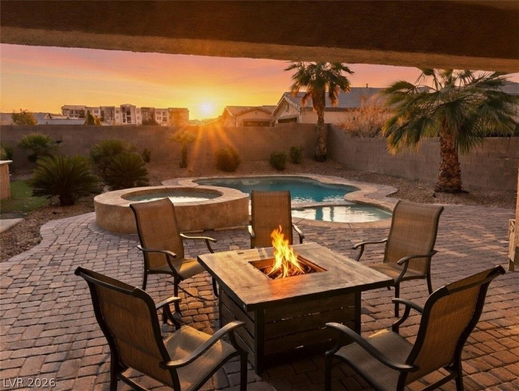8823 Sherborne Gate Avenue, Las Vegas, NV 89148 — exterior