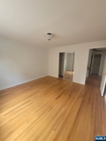 360 New York Avenue 1st flr, Lyndhurst, NJ 07071