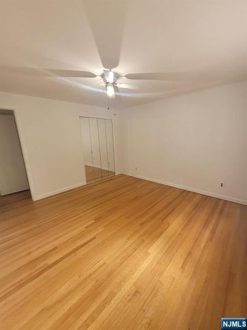 360 New York Avenue 1st flr, Lyndhurst, NJ 07071