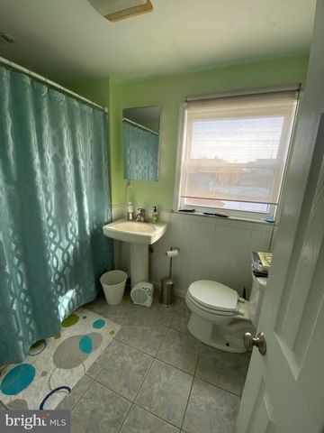 56 S OAKLAND AVE, Runnemede, NJ 08078