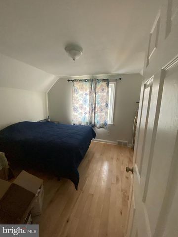 56 S OAKLAND AVE, Runnemede, NJ 08078