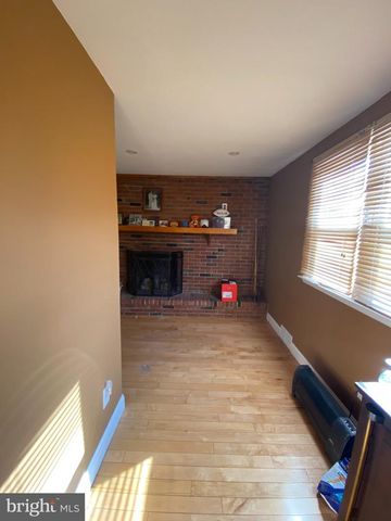 56 S OAKLAND AVE, Runnemede, NJ 08078