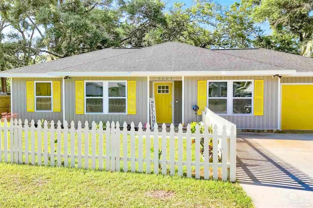 3803 W Jackson St, Pensacola, FL 32506