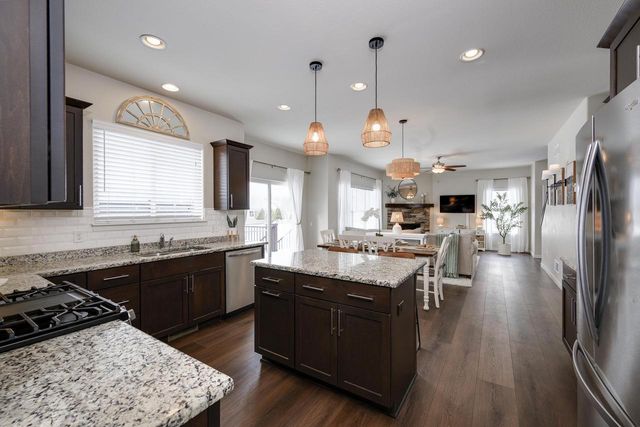 6661 Dusky Glen, Windsor, WI 53598