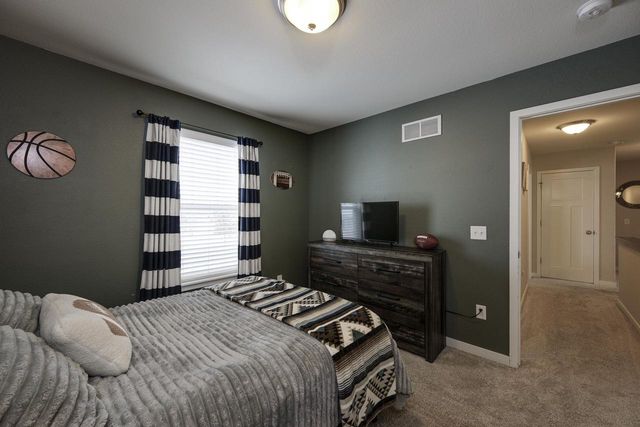 6661 Dusky Glen, Windsor, WI 53598