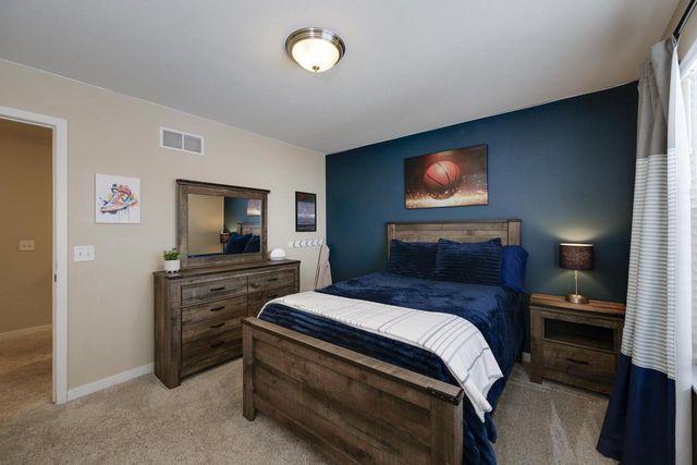 6661 Dusky Glen, Windsor, WI 53598