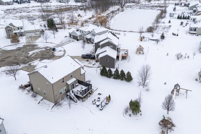 6661 Dusky Glen, Windsor, WI 53598