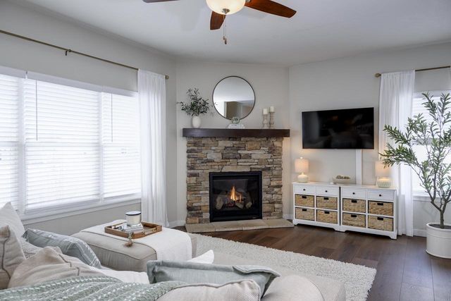 6661 Dusky Glen, Windsor, WI 53598