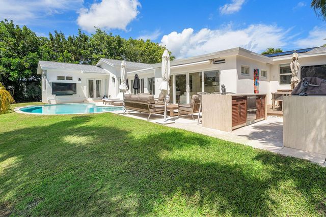 7745 W Lake Drive, Lake Clarke Shores, FL 33406