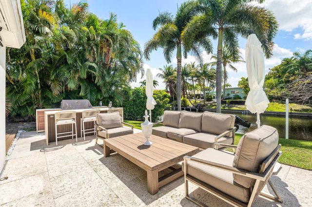 7745 W Lake Drive, Lake Clarke Shores, FL 33406