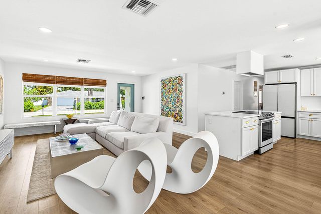 7745 W Lake Drive, Lake Clarke Shores, FL 33406