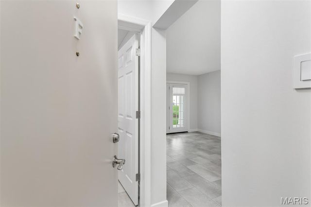 918 Hanna Place Court F, Ballwin, MO 63021