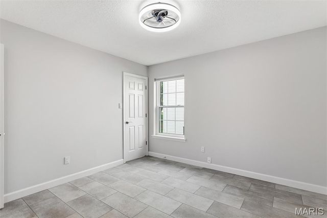918 Hanna Place Court F, Ballwin, MO 63021