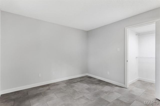 918 Hanna Place Court F, Ballwin, MO 63021