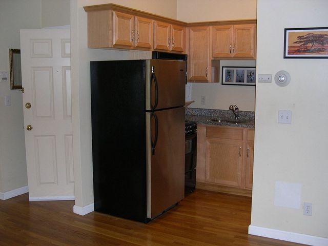 8 Concord Square 3, Boston, MA 02118
