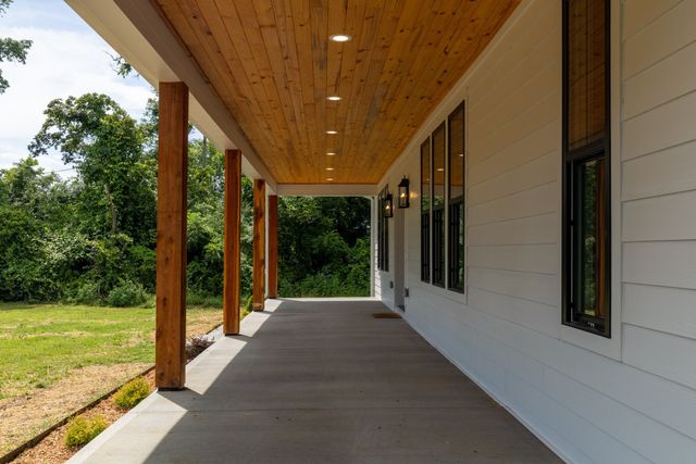 1629 Cairo Rd, Gallatin, TN 37066