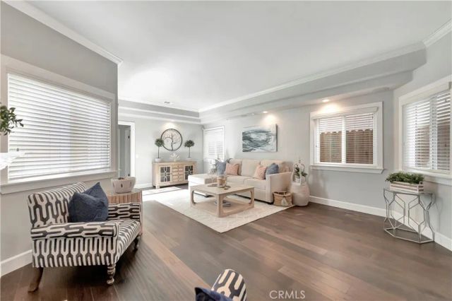 621 8th Street, Huntington Beach, CA 92648