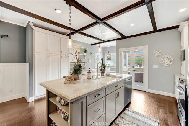 621 8th Street, Huntington Beach, CA 92648