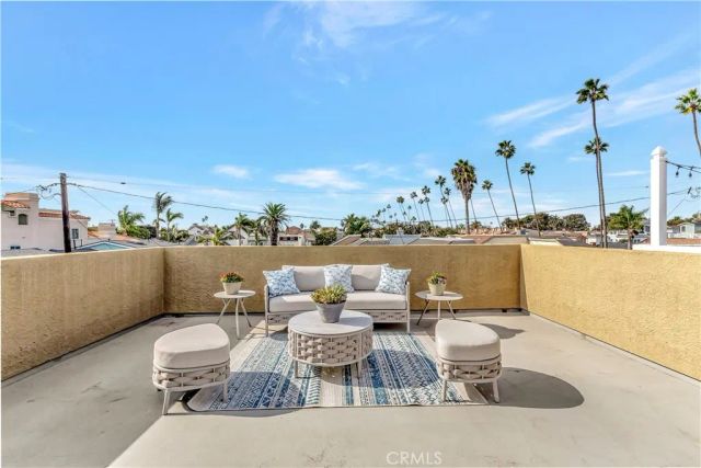 621 8th Street, Huntington Beach, CA 92648