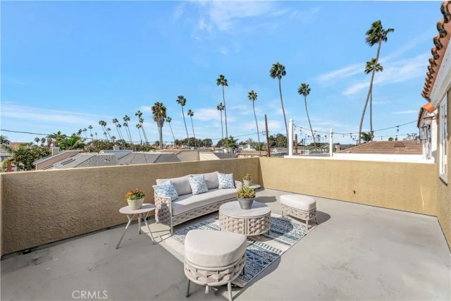 621 8th Street, Huntington Beach, CA 92648
