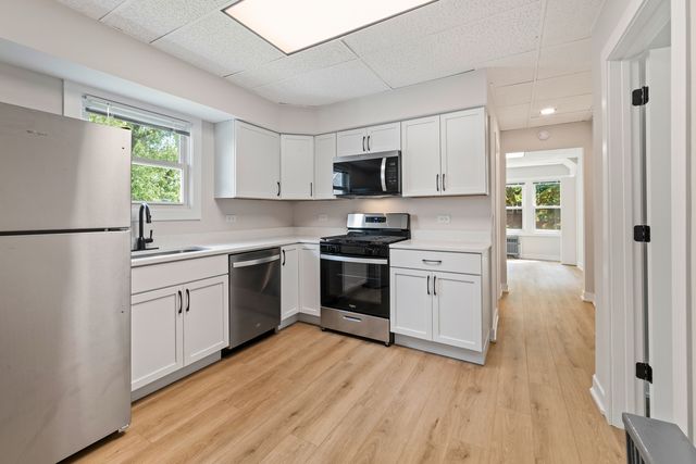 5002 W Gunnison Street 2, Chicago, IL 60630