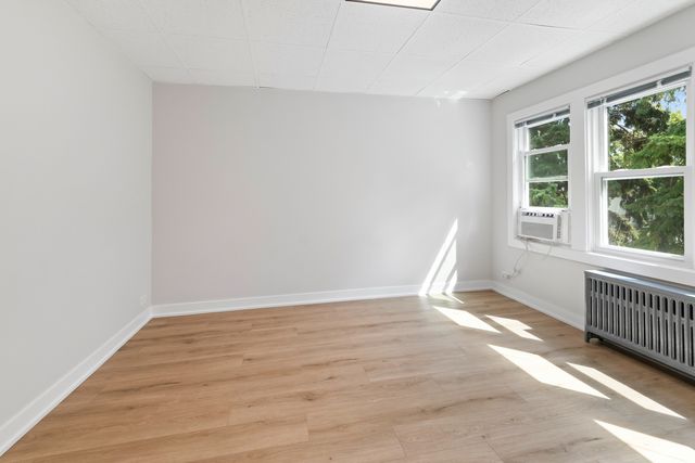 5002 W Gunnison Street 2, Chicago, IL 60630