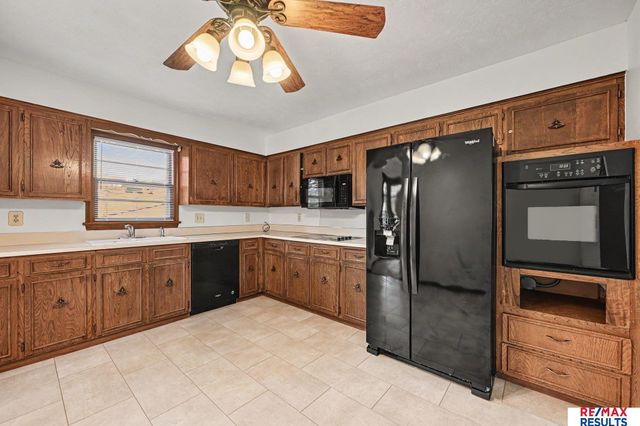 707 Sherman Drive, Bellevue, NE 68005