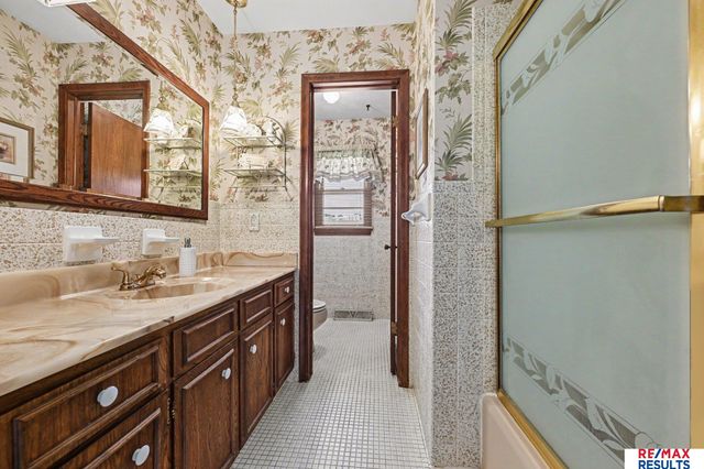 707 Sherman Drive, Bellevue, NE 68005