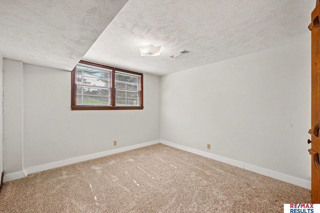 707 Sherman Drive, Bellevue, NE 68005