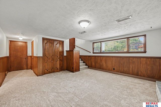 707 Sherman Drive, Bellevue, NE 68005