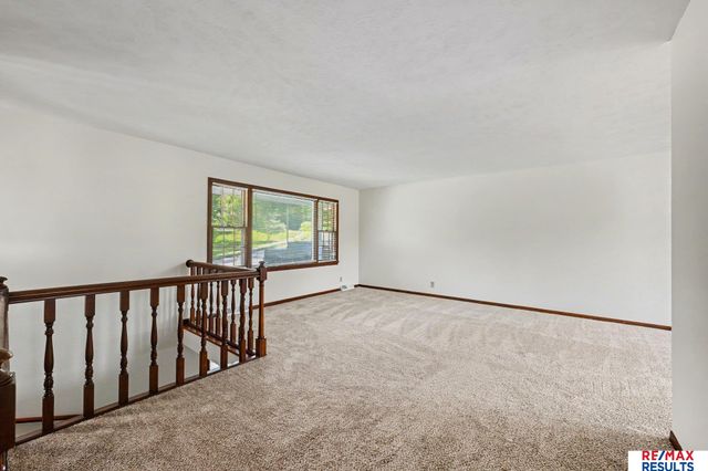 707 Sherman Drive, Bellevue, NE 68005