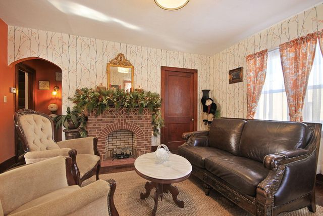 1213 S WASHINGTON ST, Mexico, MO 65265