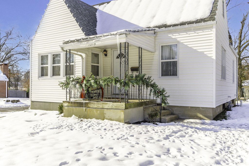 1213 S WASHINGTON ST, Mexico, MO 65265