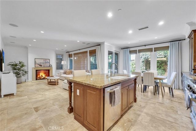 80 Lupari, Irvine, CA 92618