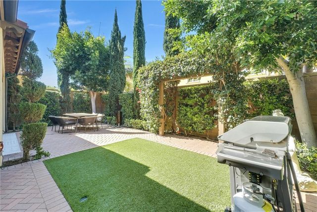 80 Lupari, Irvine, CA 92618