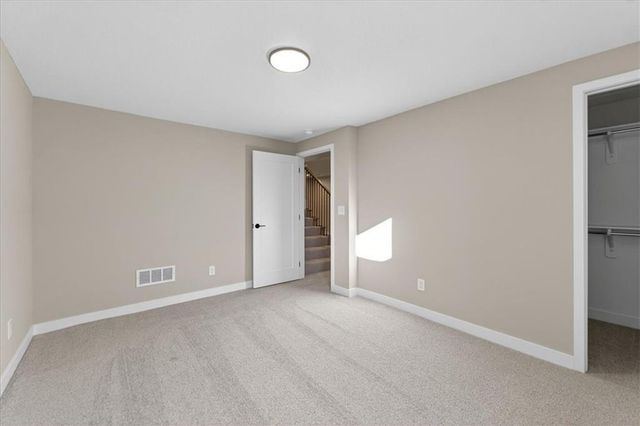 25056 W 94th Terrace, Lenexa, KS 66227