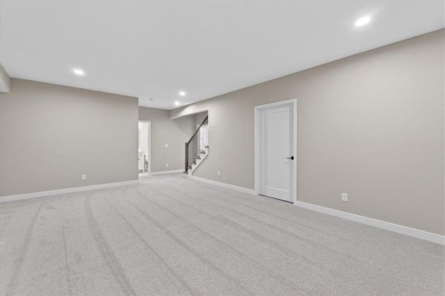 25056 W 94th Terrace, Lenexa, KS 66227