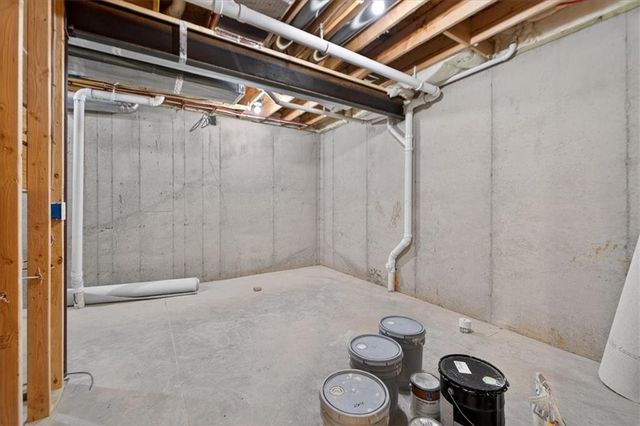 25056 W 94th Terrace, Lenexa, KS 66227