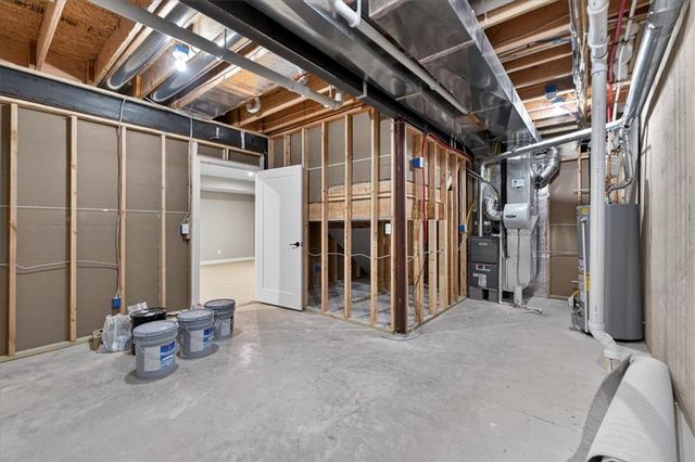 25056 W 94th Terrace, Lenexa, KS 66227