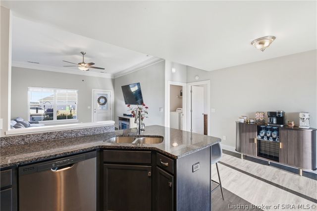 6004 Crestview Ln, Georgetown, IN 47122