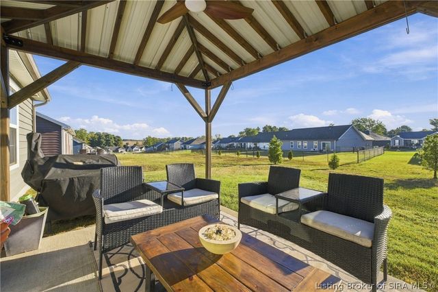 6004 Crestview Ln, Georgetown, IN 47122