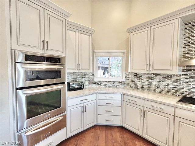 7307 Mission Hills Drive, Las Vegas, NV 89113