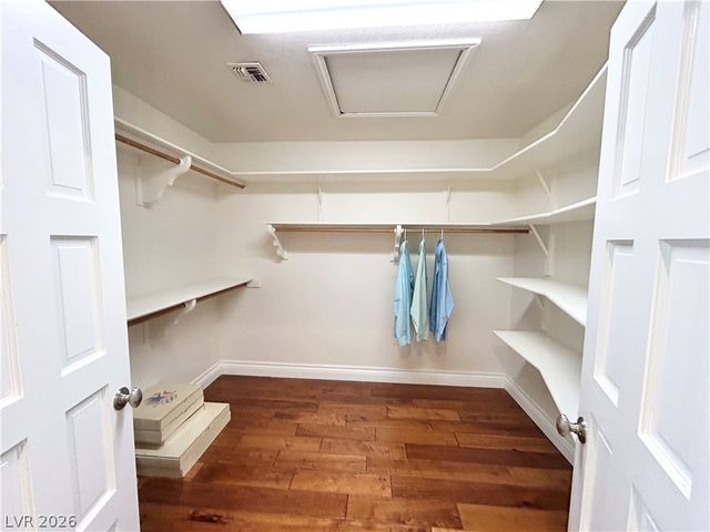 7307 Mission Hills Drive, Las Vegas, NV 89113