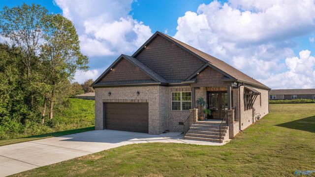 444 Ranch Road, Rainsville, AL 35986