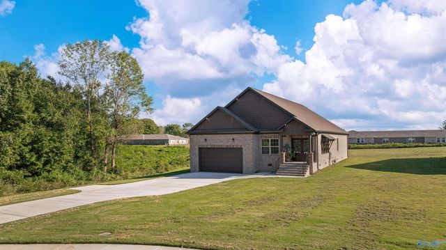 444 Ranch Road, Rainsville, AL 35986