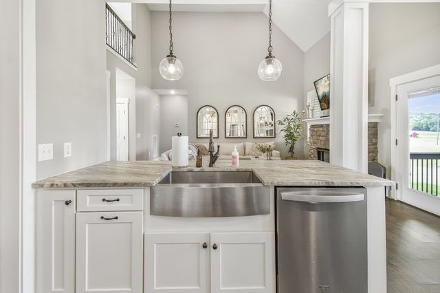3070 SE Tater Peeler Rd, Lebanon, TN 37090