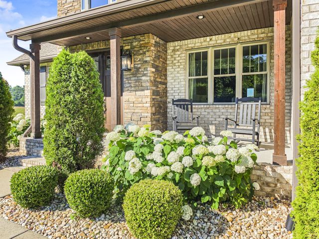 3070 SE Tater Peeler Rd, Lebanon, TN 37090