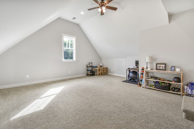 3070 SE Tater Peeler Rd, Lebanon, TN 37090