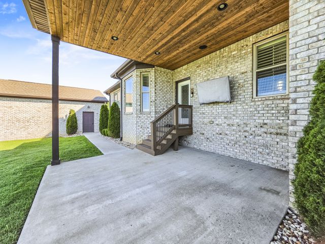3070 SE Tater Peeler Rd, Lebanon, TN 37090
