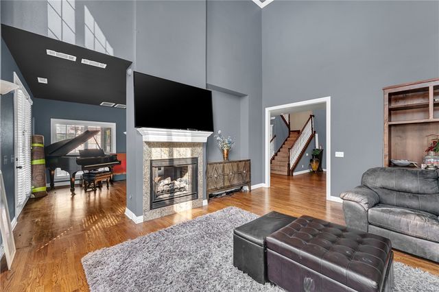 2265 N Covington Park Boulevard, Fayetteville, AR 72703